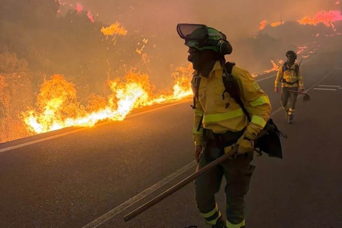 Incêndio na Andaluzia deixa 12 mortos e 6 feridos; região está sob alerta