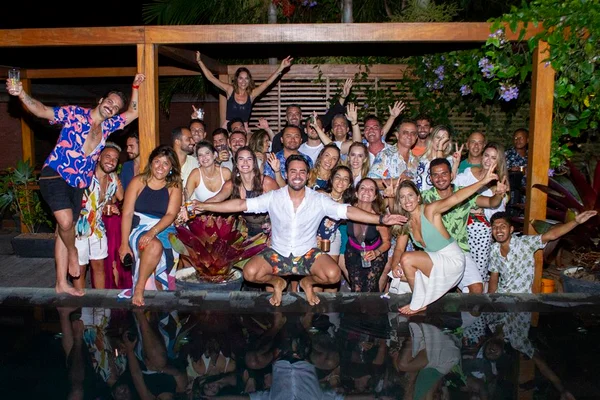 Thiago Miranda festeja os 34 anos com festa em Trancoso