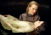 Daveigh Chase e Naomi Watts no filme O Chamado Daveigh Chase e Naomi Watts no filme O Chamado