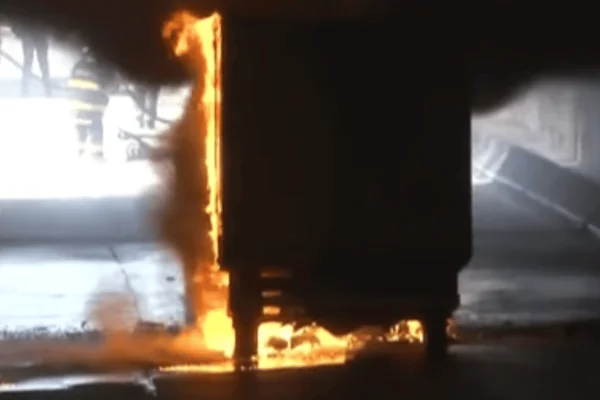 caminhão fogo incêndio anhangabaú