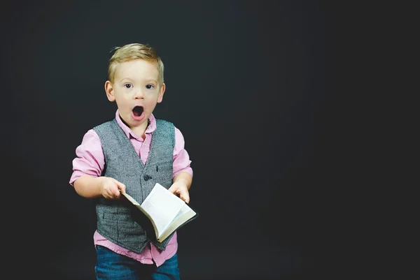 Meu filho, seja bem-vindo ao mundo das palavras!