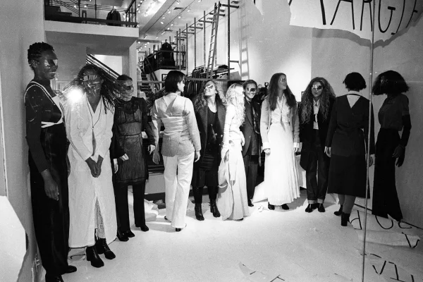 leilão de roupas do martin margiela maison margiela - metrópoles