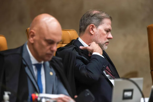 Supremo diminuto (por Eduardo Silva Fernandez)
