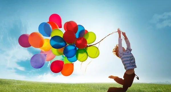 Balão infantil explode e pega fogo em shopping de Águas Claras