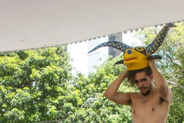 Artista visual de Brasília faz crowdfunding para estudar na Bauhaus