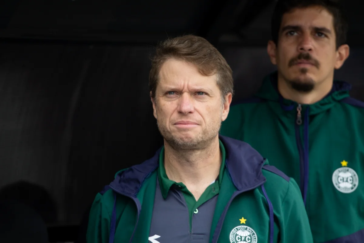 Fique por dentro: Fernando Seabra, do Coritiba, é o 20º técnico demitido no Brasileirão