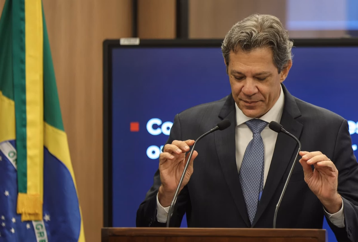 Imagem colorida mostra o ministro da Fazenda Fernando Haddad - Merópoles