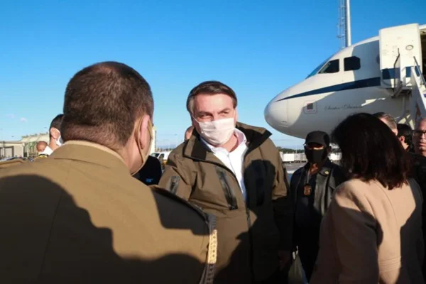 Bolsonaro viaja para Santa Catarina no feriado de Carnaval