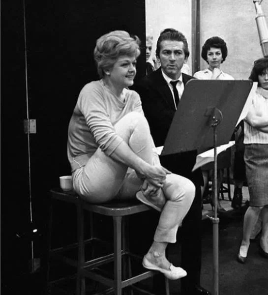 Morre a atriz Angela Lansbury, estrela de Assassinato por Escrito - destaque galeria Morre a atriz Angela Lansbury, estrela de Assassinato por Escrito - destaque galeria