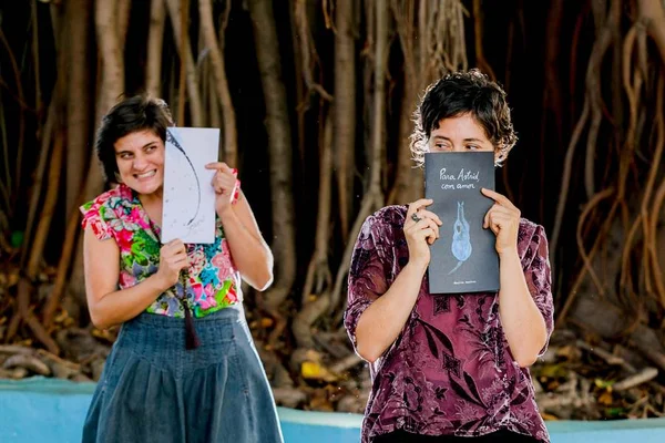 Luda Lima e Mariana Carpanezzi lançam livro ilustrado por selo próprio