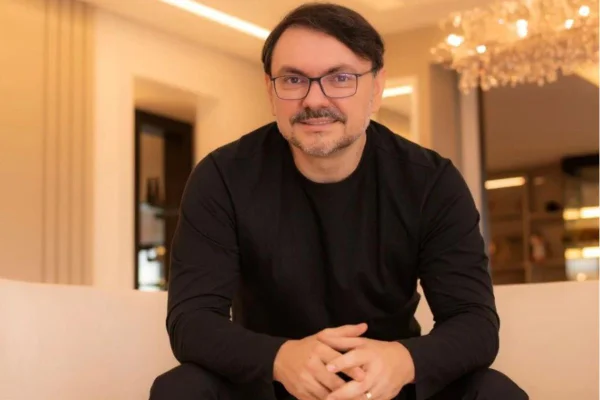 “Amadurecer não é uma questão de tempo”, defende Rossandro Klinjey