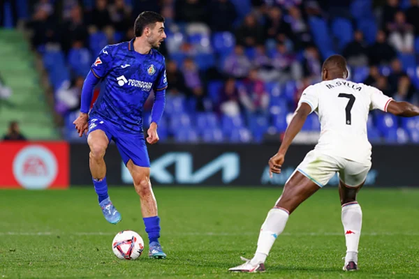 Imagem colorida de Getafe contra Valladolid - Metrópoles