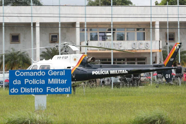 Foto colorida de comando da PMDF