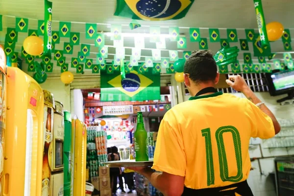 DF terá ponto facultativo para servidores em jogos do Brasil na Copa