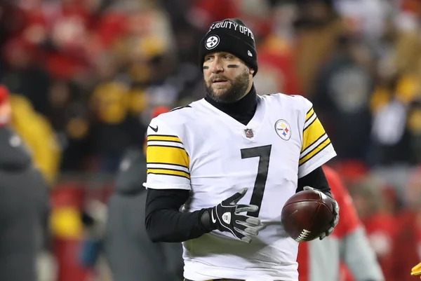 NFL: “Big Ben”, quarterback do Steelers, anuncia a aposentadoria