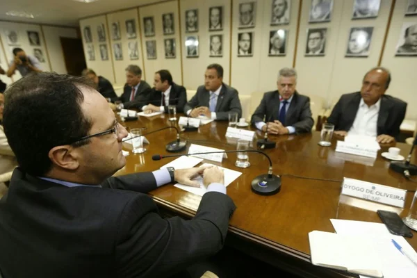 Governadores levam sugestões contra a crise econômica ao novo ministro da Fazenda