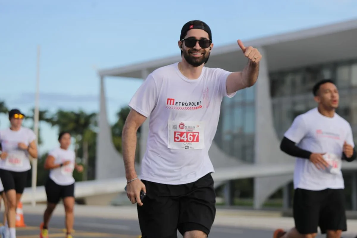 E premiação em dinheiro E premiação em dinheiro