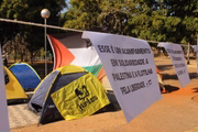 DCE e Coletivos Juntos montam acampamento em defesa do povo palestino
