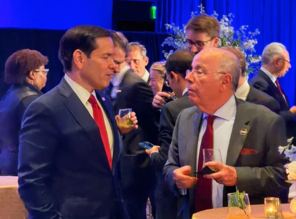 Imagem colorida mostra Mauro Vieira e Marco Rubio - Metrópoles