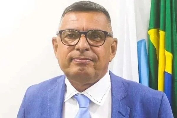 Imagem colorida mostra vereador Cici Maldonado - Metrópoles