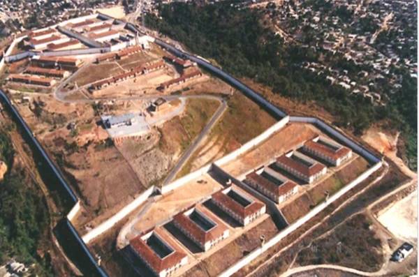 Presídio Nelson Hungira MG