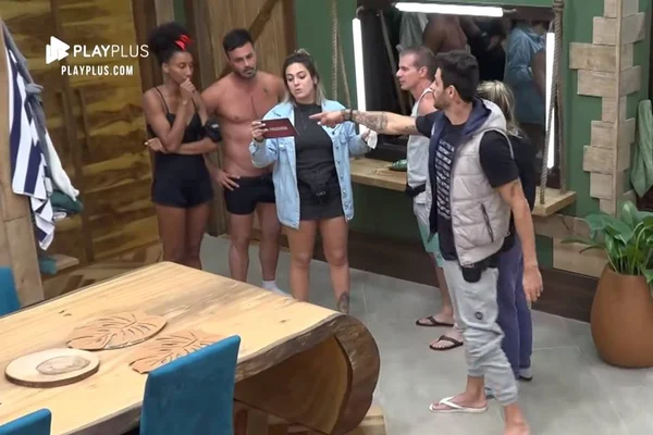A Fazenda 11: peões recebem primeira punição… por causa de toalha