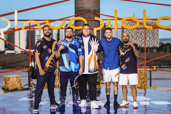 Com Dilsinho e Xand de Pilares, Menos é Mais lança álbum Plano Piloto