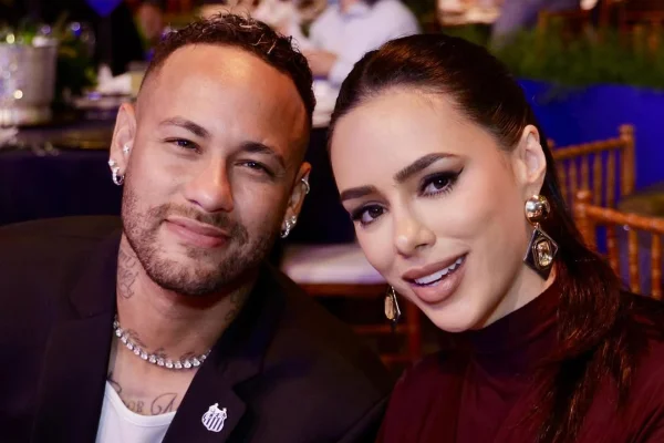 Atitudes de Neymar e Biancardi alimentam rumores de crise; entenda