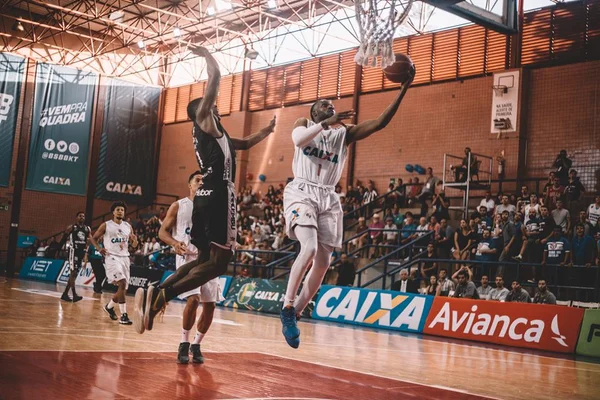 Em reencontro, Zach Graham quer reviver bons momentos em Brasília