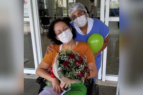 professora de inglês baleada em atentado de aracruz (es) - Metrópoles