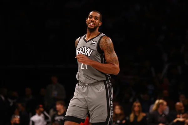 LaMarcus Aldridge supera os 20 mil pontos e Brooklyn Nets vence