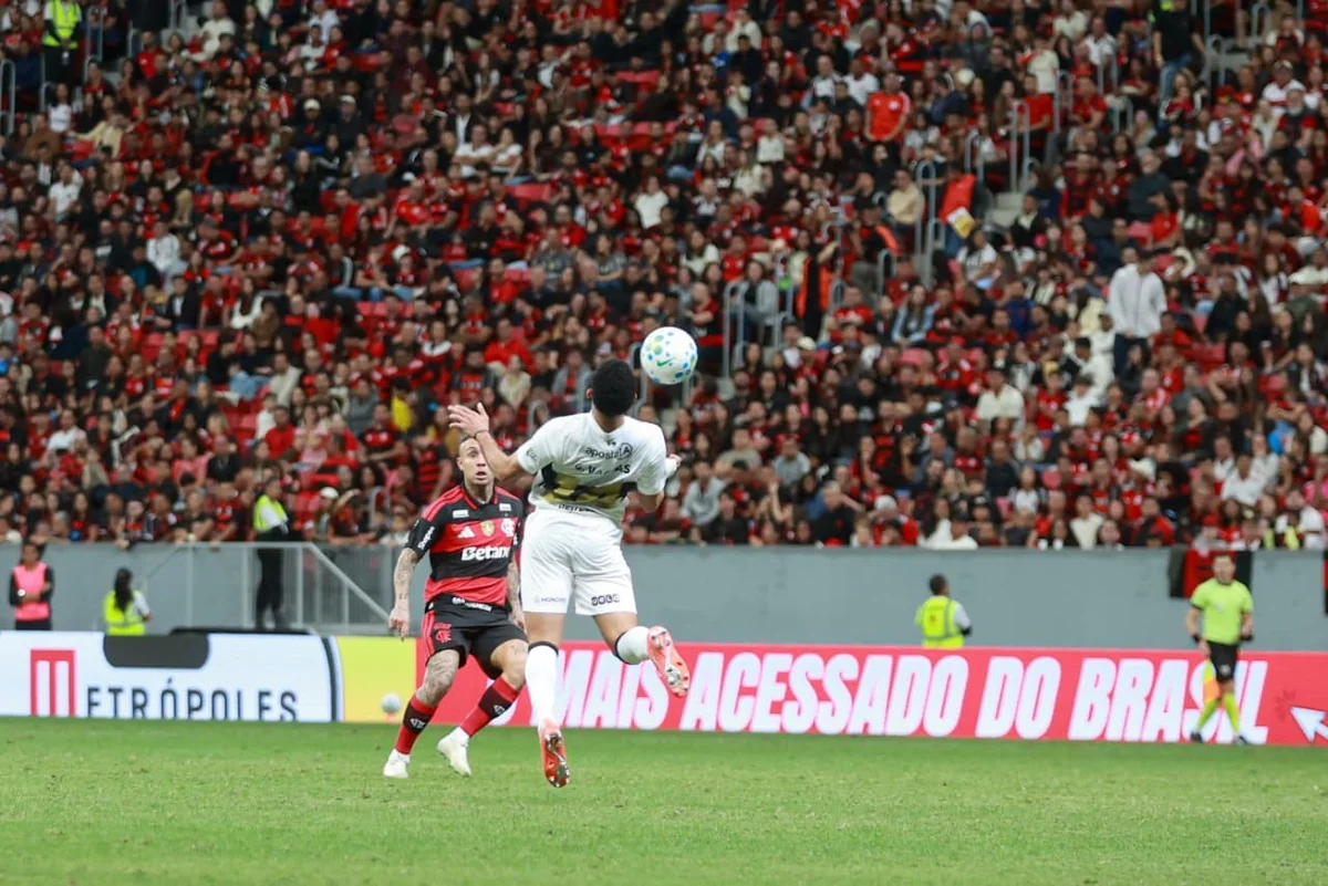 Leonardo Jardim destaca importância de vitória no amistoso em Brasília - imagem 19 Leonardo Jardim destaca importância de vitória no amistoso em Brasília - imagem 19