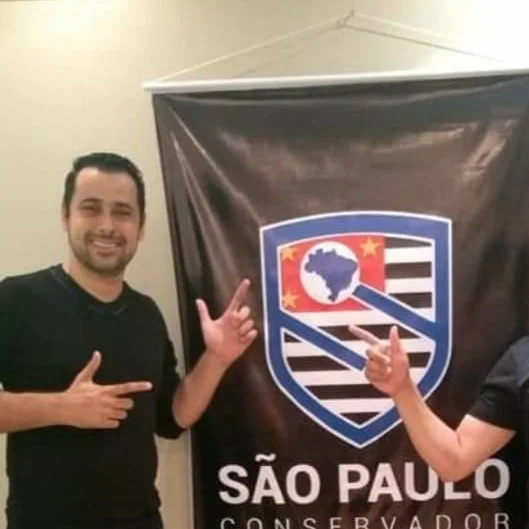 Pastor bolsonarista que defendia cloroquina e ivermectina morre de Covid-19
