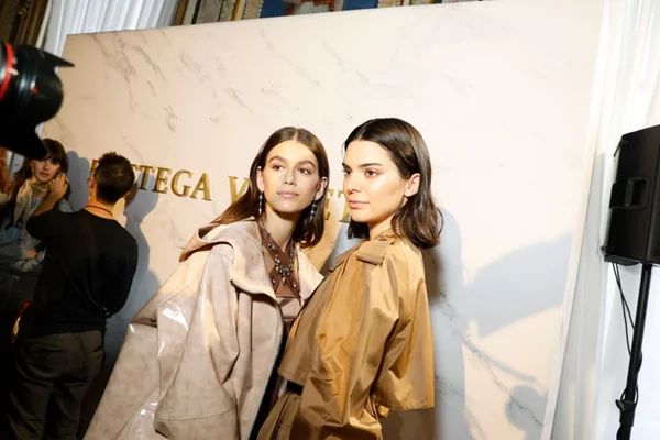 Pesquisa revela quais tendências de moda estão bombando no mundo