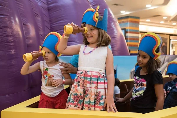6 programas para as crianças se divertirem antes da volta às aulas