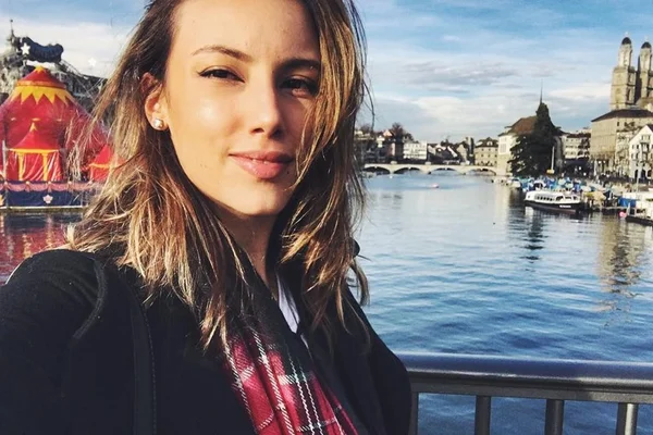 Jornalista Mai Dornelles conta como foi parar na Vogue