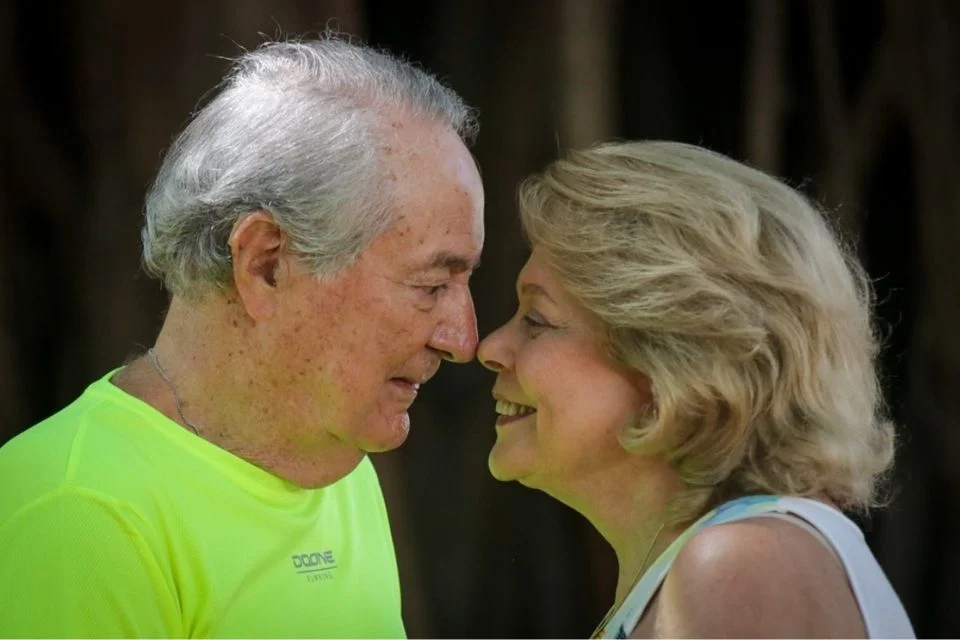 Nelson e Glória percorrem o mundo de mãos dadas desde a lua-de-mel Nelson e Glória percorrem o mundo de mãos dadas desde a lua-de-mel