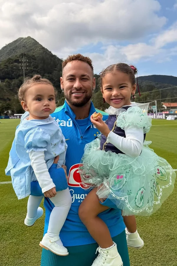 Em meio à Copa, Neymar celebra aniversário de 1 ano da filha Mel - destaque galeria Em meio à Copa, Neymar celebra aniversário de 1 ano da filha Mel - destaque galeria