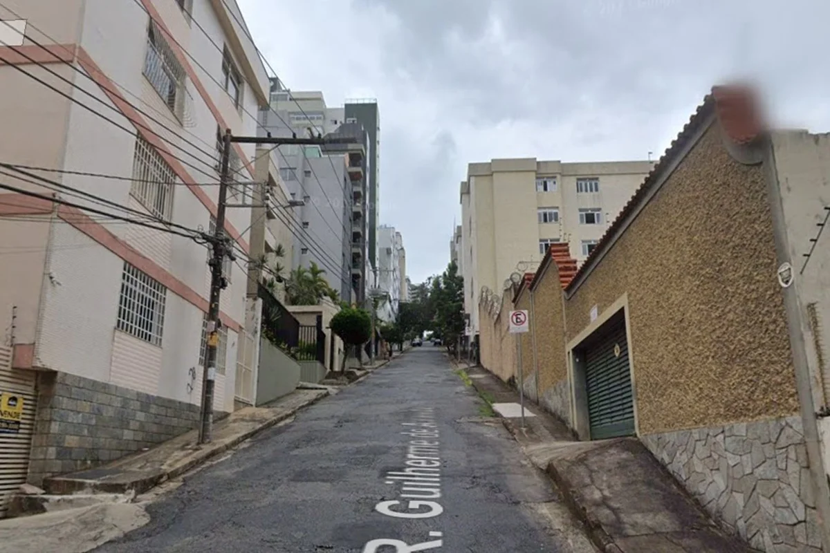 Homem é achado morto em apartamento após briga em posto de BH