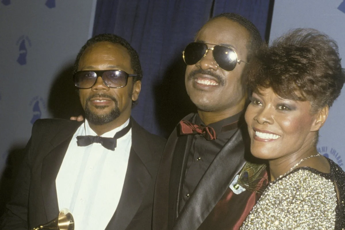Quincy Jones, Stevie Wonder e Dionne Warwick Quincy Jones, Stevie Wonder e Dionne Warwick