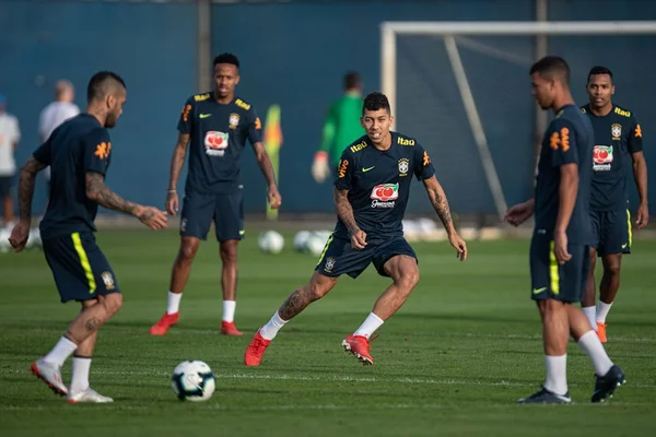 Seleção faz treino no CT do Grêmio e ainda não conta com Cássio