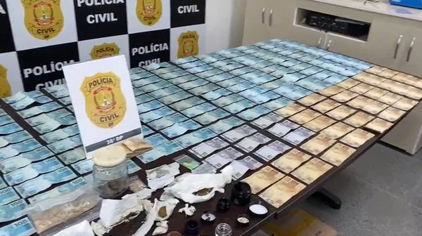 Traficante que vendia droga gourmet via WhatsApp é preso com R$ 26 mil