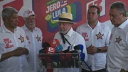 Presidente Lula faz pronunciamento durante ato de campanha em Salvador (BA) Presidente Lula faz pronunciamento durante ato de campanha em Salvador (BA)