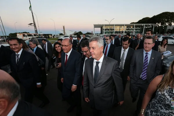 Governadores se reúnem em Brasília para reforçar pedidos federais