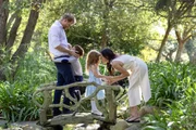 O príncipe Harry, Meghan Markle e os dois filhos estão morando no Reino Unido O príncipe Harry, Meghan Markle e os dois filhos estão morando no Reino Unido