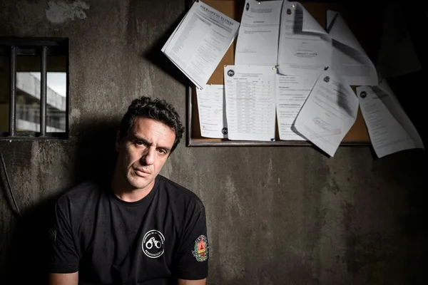 Rodrigo Lombardi diz que comprometeu sua saúde para gravar Carcereiros