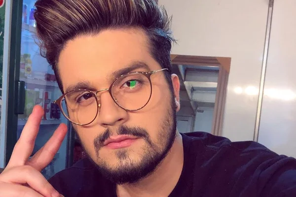 Luan Santana diz que rezava para casar com Sandy