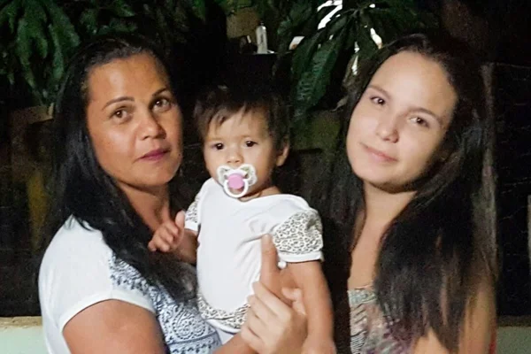 Família ganha o melhor presente de Dia das Mães. Ágata sobreviveu ao afogamento