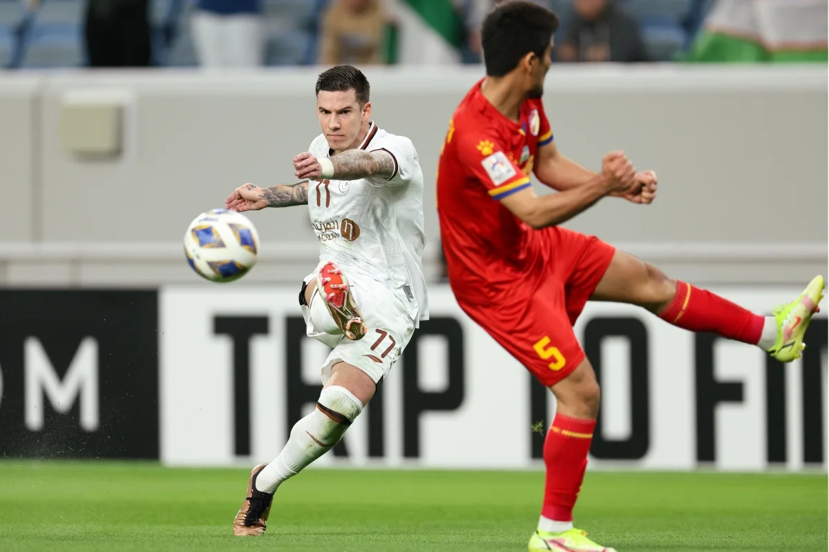 Santi Mina atuando pelo Al-Shabab Santi Mina atuando pelo Al-Shabab