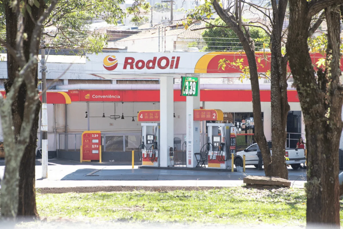 Posto em Catanduva faz parte da rede de estabelecimentos apontada pelo MPSP como uma das engrenagens da lavagem de dinheiro
Posto em Catanduva faz parte da rede de estabelecimentos apontada pelo MPSP como uma das engrenagens da lavagem de dinheiro